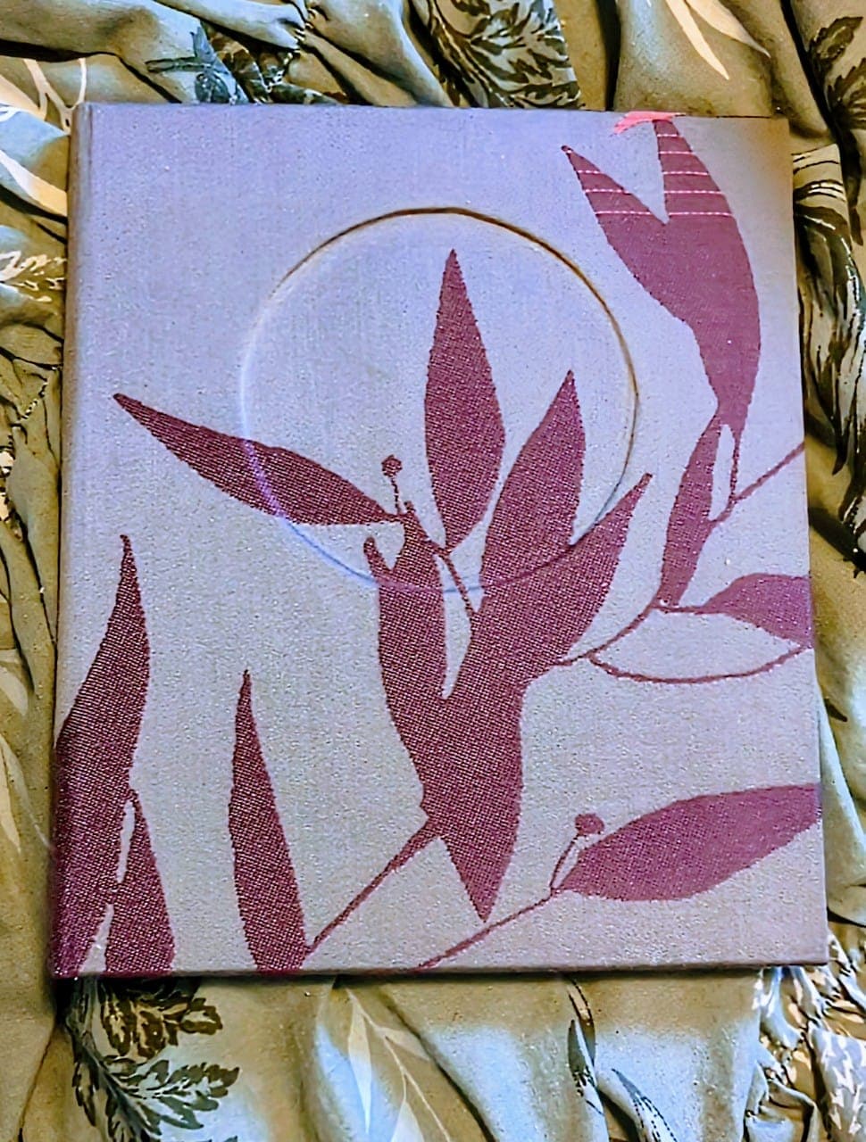 Fabric hardback with recession